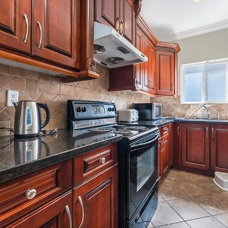 Share Home 1Bd Suite In Coquitlam Exterior foto
